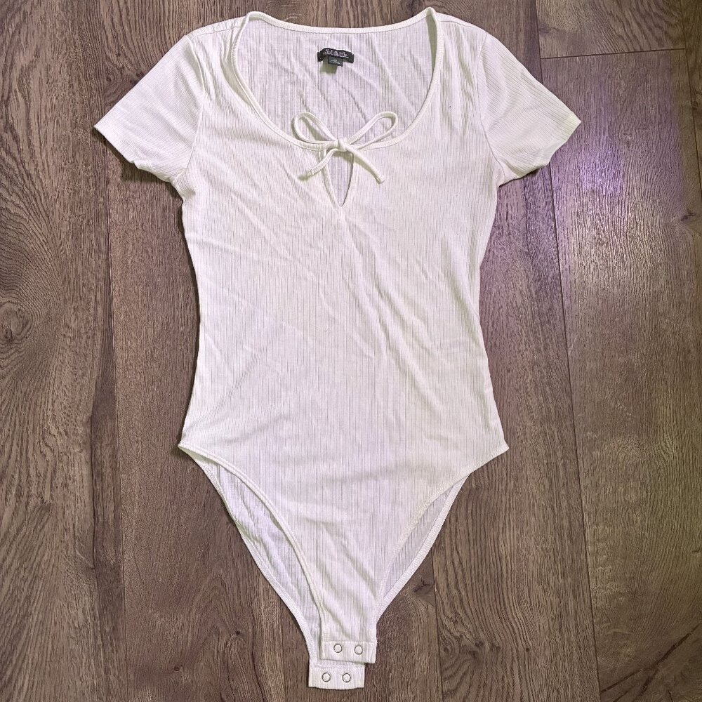 Chic Wild Fable White Bodysuit